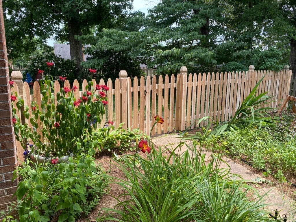 Wood Picket Fence